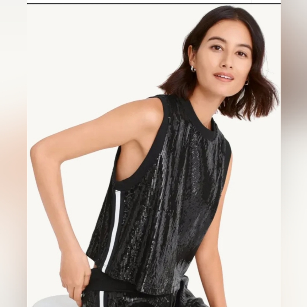 NWT- DKNY Sport Sequin Muscle Tank features a